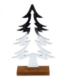 Vánoční stolní dekorace v podobě stříbrného vánočního stromku.